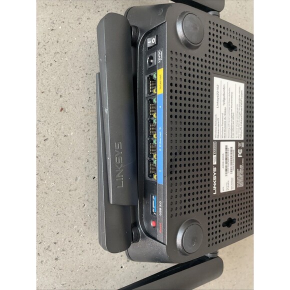 Linksys EA8300 Max Stream Dual Band Wireless Router Ac2200 no cable untested - Picture 6 of 8